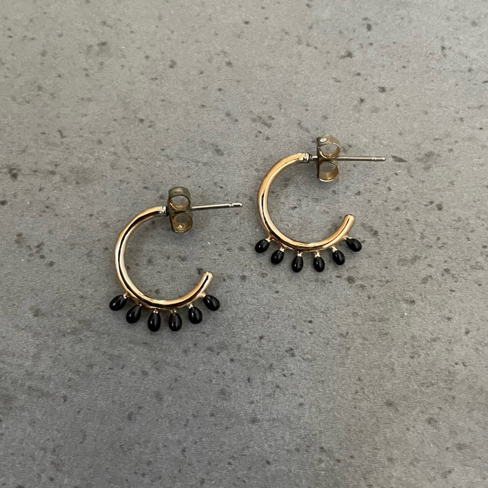 Boho Chic Aerie Gold & Black Seed Bead Hoop Earrings